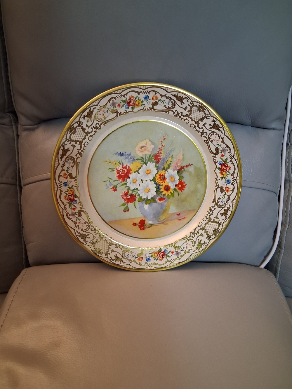 Vintage Daher Decorated Ware Tin Floral Plate